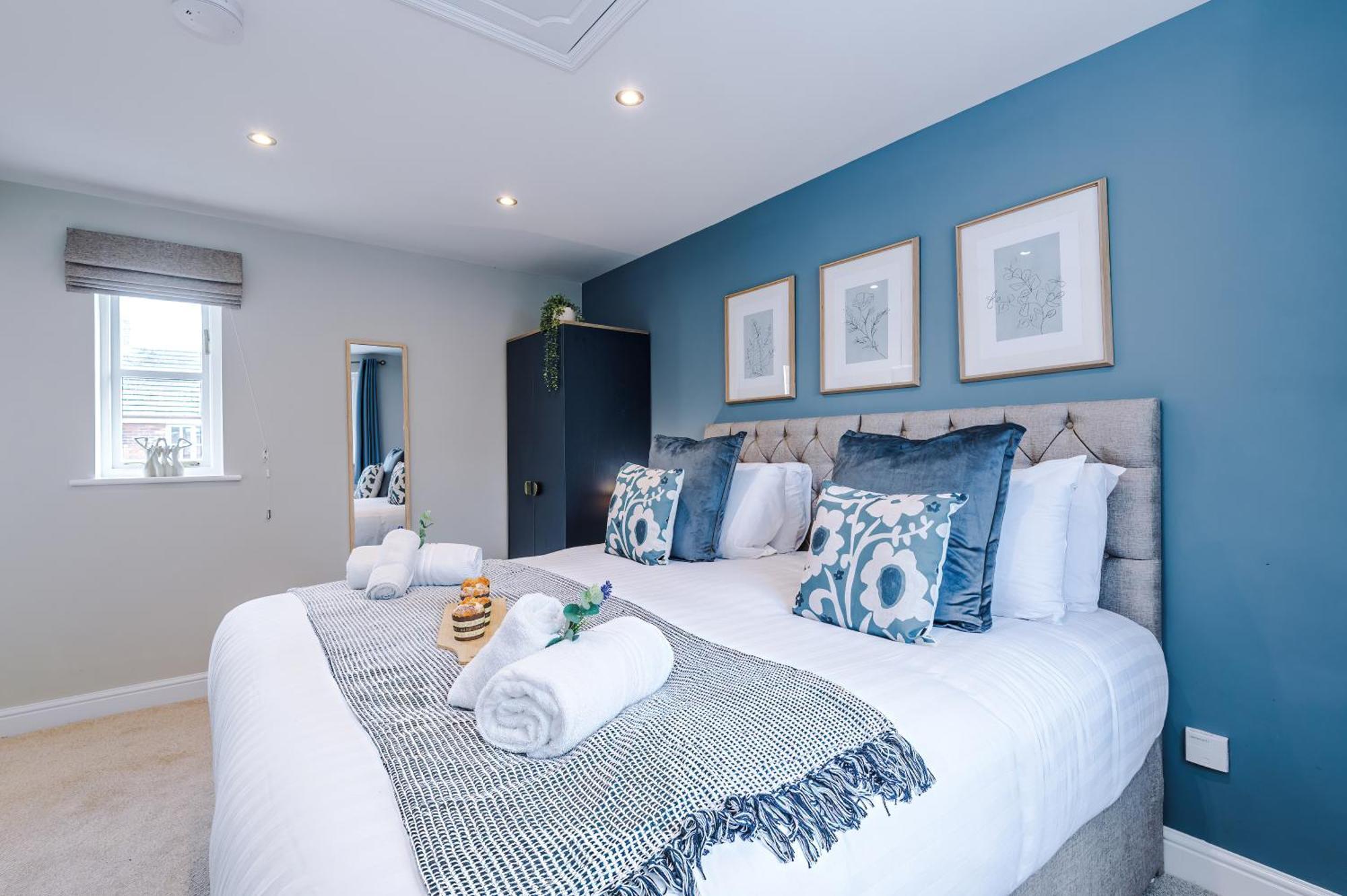 New! Stunning 3-bed In By 53 Degrees Property, Ideal For Groups, Free Parking! Vakantiehuis *