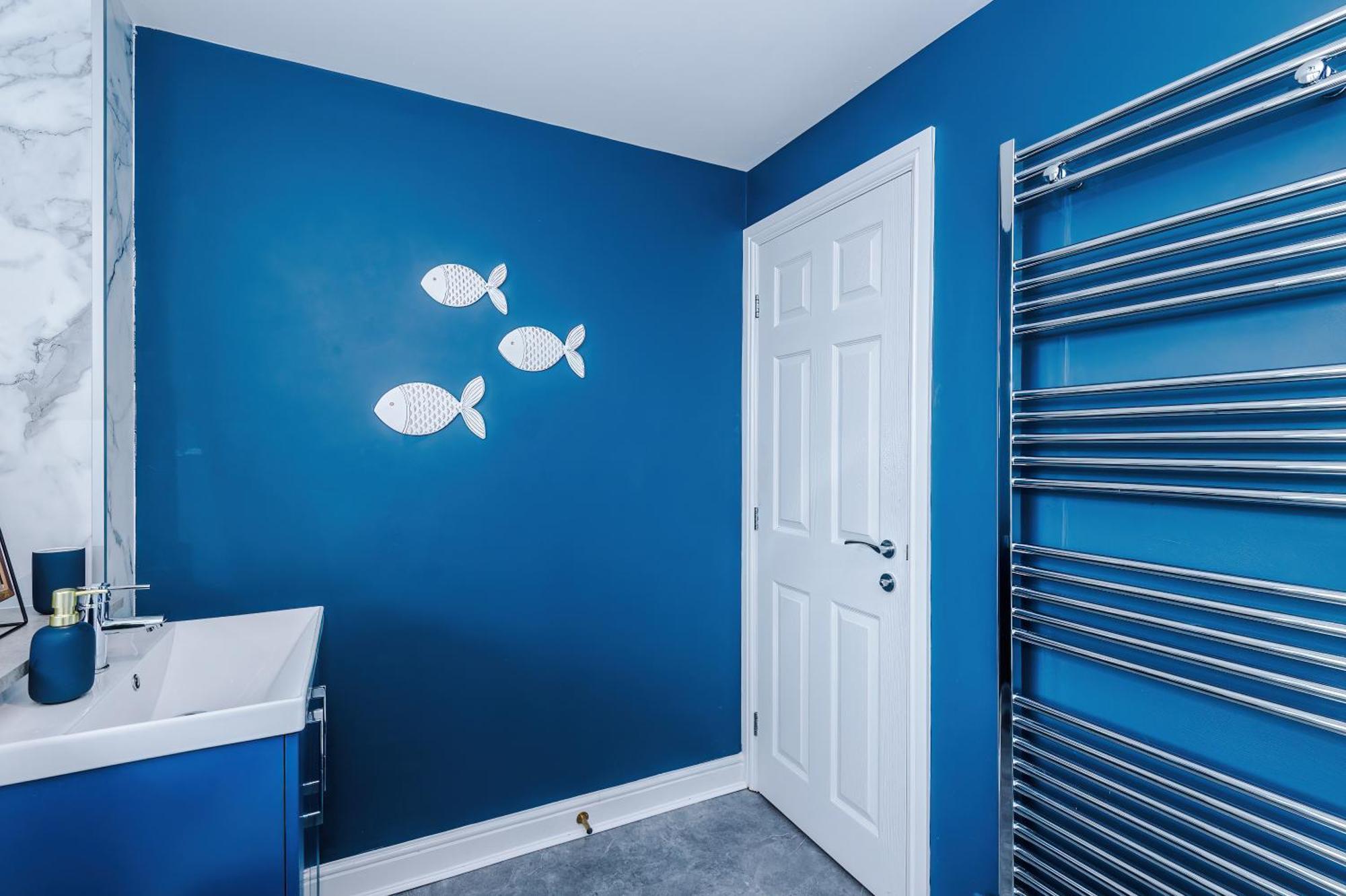 New! Stunning 3-bed In By 53 Degrees Property, Ideal For Groups, Free Parking! * Chester